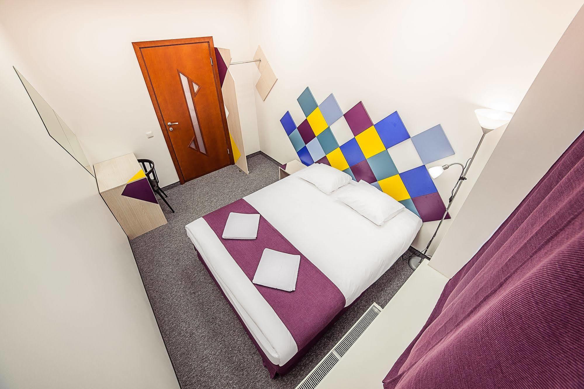 Mosaic Hotell 2*